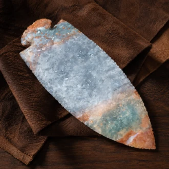 Flint Ridge Chert Button Dovetail Spear Point by Joel Robinson Stoneworks.